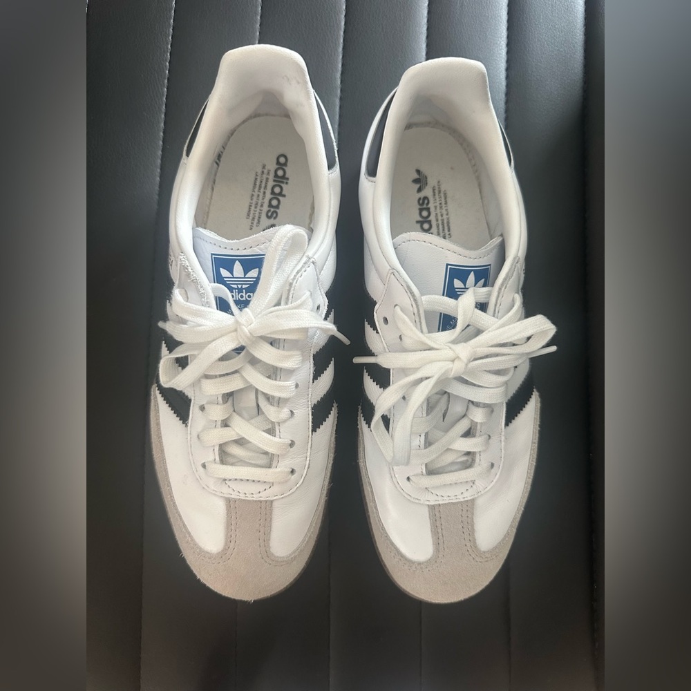 White Sambas
